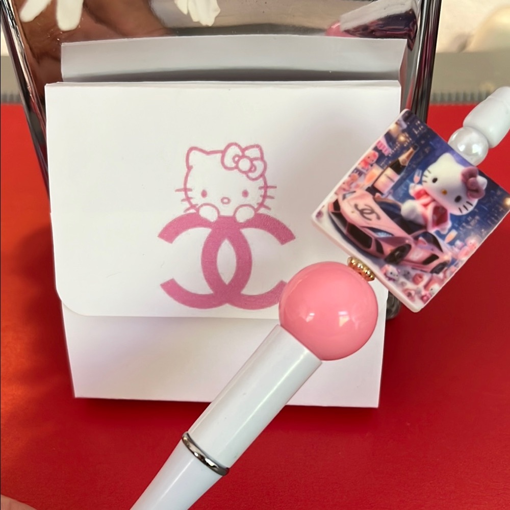 Designer inspired Hello Kitty notepad and pen set $10